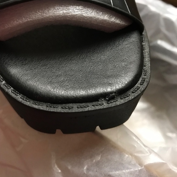 NEW Dirty Laundry Women's Sandals Respect Lug Sole Slide Flat Size 6/36 Black - Picture 10 of 10